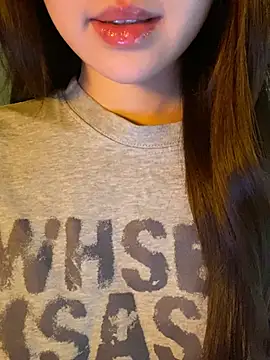 minmin2kk5 online show from April 19, 3:44 pm