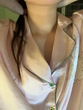 minmin2kk5 online show from August 5, 3:48 pm