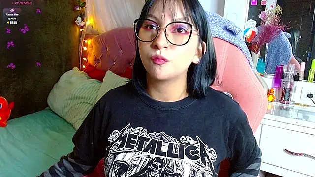 Littlerouse  online show from March 20, 4:51 am