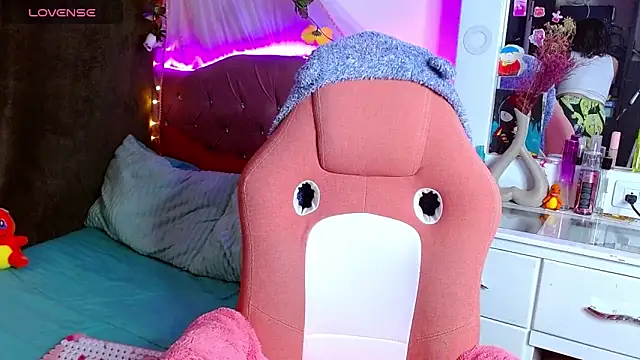 Littlerouse  online show from March 23, 4:49 am