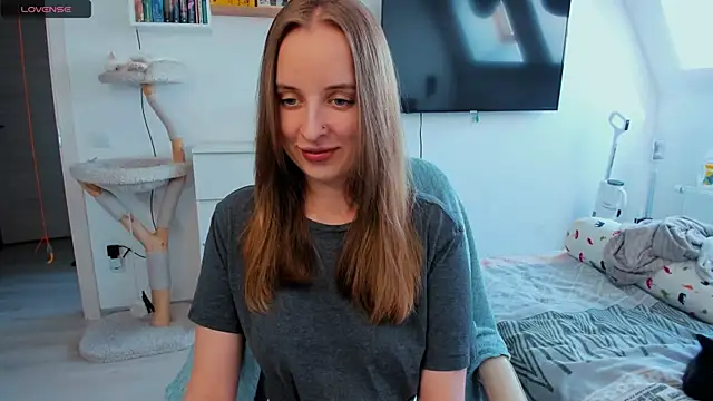 Snapshot of violet_blue_eyes chatting on June 23, 11:41 am violet blue eyes online show from June 23, 11:41 am