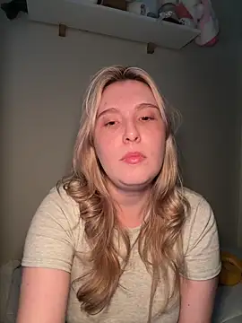 MissLinda online show from April 2, 3:15 am