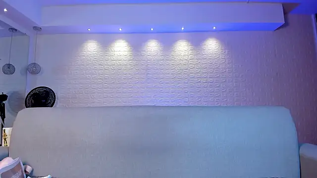 violet scott online show from February 11, 10:59 am