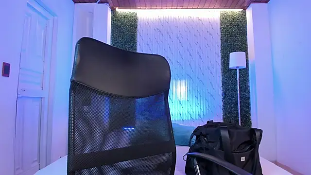 violet scott online show from September 17, 10:39 am