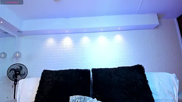 violet scott online show from September 23, 10:51 am