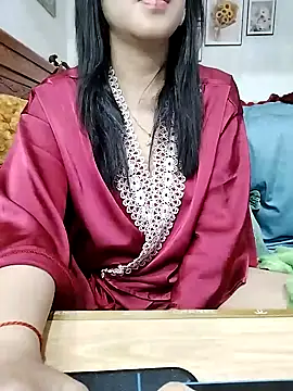 Snapshot of cream1299 chatting on February 25, 10:47 am cream1299 online show from February 25, 10:47 am