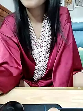 Snapshot of cream1299 chatting on March 3, 9:48 pm cream1299 online show from March 3, 9:48 pm