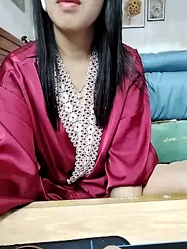 Snapshot of cream1299 chatting on March 4, 12:50 am cream1299 online show from March 4, 12:50 am