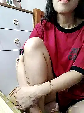 Snapshot of cream1299 chatting on November 3, 9:16 pm cream1299 online show from November 3, 9:16 pm