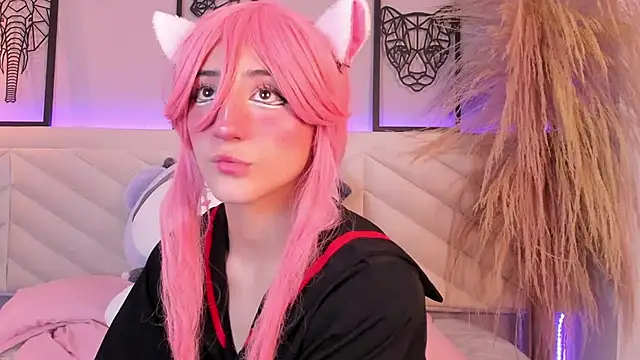 miia  baker online show from February 4, 1:06 pm