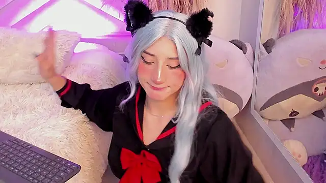 miia  baker online show from September 15, 12:16 pm