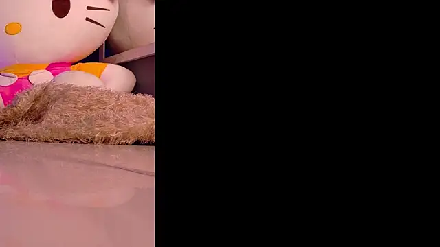 miia  baker online show from April 1, 1:41 pm