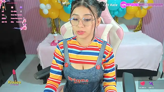 Snapshot of Yuli_16 chatting on October 6, 11:07 am Yuli 16 online show from October 6, 11:07 am