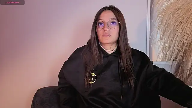 Elecktra sweet online show from April 14, 9:10 pm