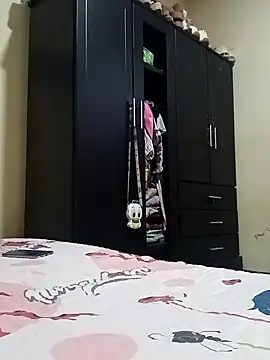 claus20 online show from February 6, 7:18 pm