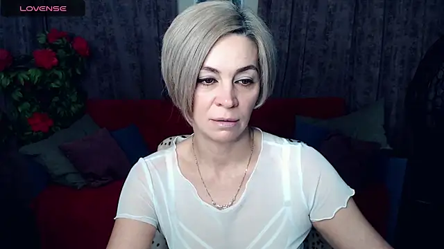 Blonde lola444 online show from January 12, 7:53 pm