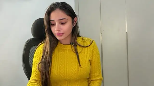 demieliss online show from December 22, 5:43 pm