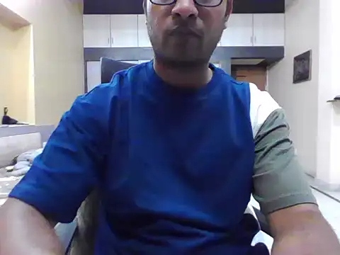 Daddy HA online show from March 25, 6:03 pm