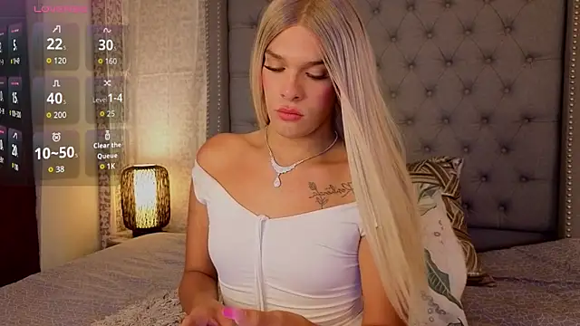 Shantal Joness online show from September 12, 8:53 pm