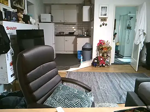 mihaimichael online show from November 15, 2:35 pm