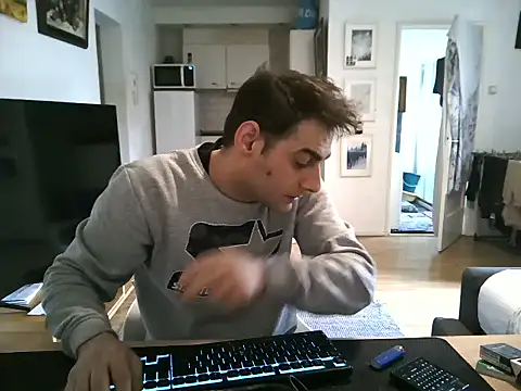 mihaimichael online show from April 18, 10:08 am