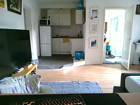 mihaimichael online show from April 24, 7:44 am