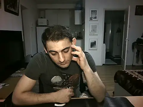Snapshot of mihaimichael chatting on June 16, 1:08 am mihaimichael online show from June 16, 1:08 am