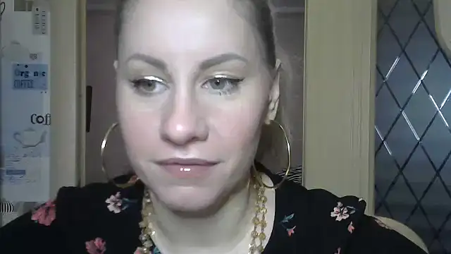 TherestlessKitty online show from March 5, 6:01 am