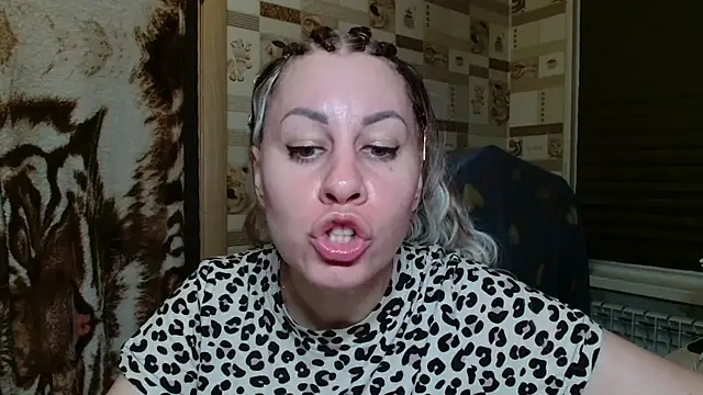 TherestlessKitty online show from July 16, 10:16 pm