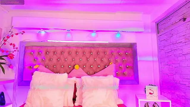 Tayzon Foxxx online show from October 10, 1:21 pm