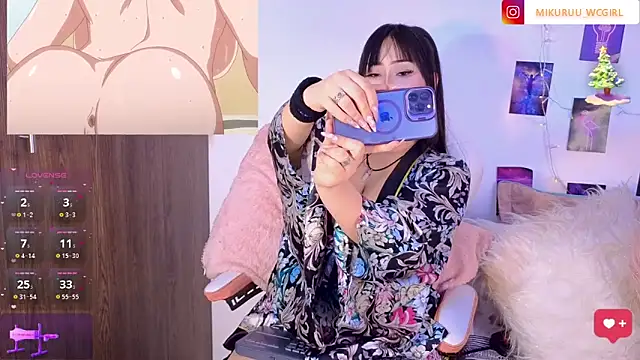 Snapshot of mikuru_hara chatting on December 22, 2:49 am mikuru hara online show from December 22, 2:49 am