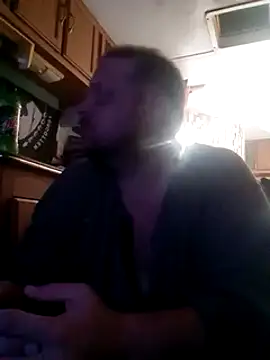 Snapshot of tjmacksjr chatting on December 11, 3:47 pm tjmacksjr online show from December 11, 3:47 pm