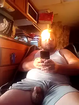 Snapshot of tjmacksjr chatting on February 3, 11:05 pm tjmacksjr online show from February 3, 11:05 pm