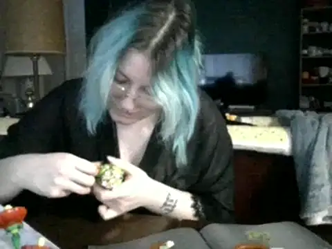 spookylani-of online show from December 26, 9:47 pm