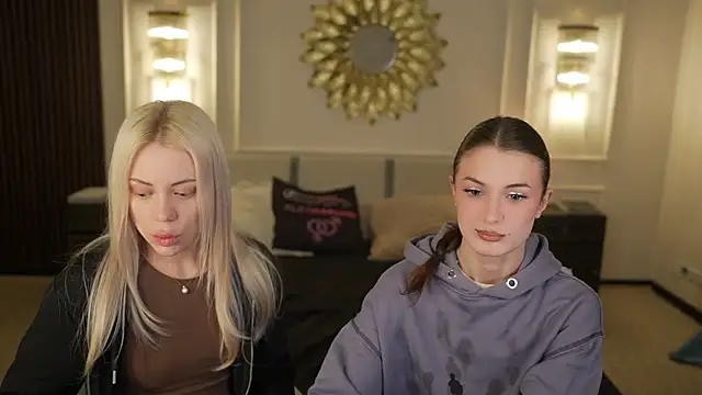 Britney054 online show from February 11, 4:23 pm