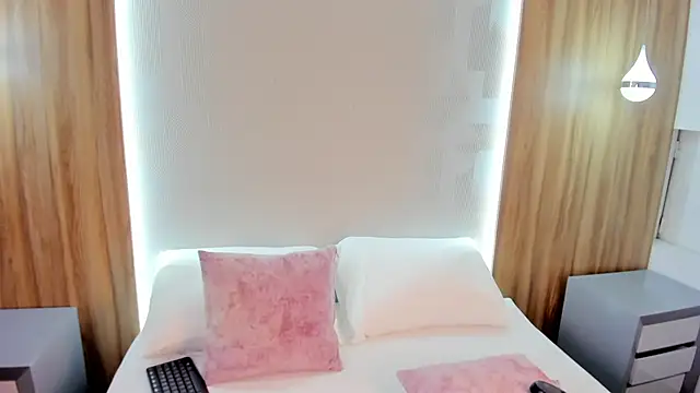 nicky peyton online show from November 9, 3:05 am