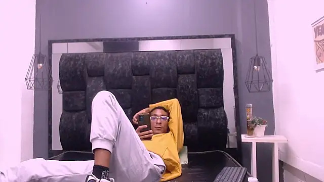 Jose Smoke online show from March 3, 4:58 am