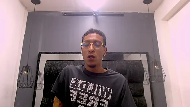 Jose Smoke online show from December 4, 1:26 am