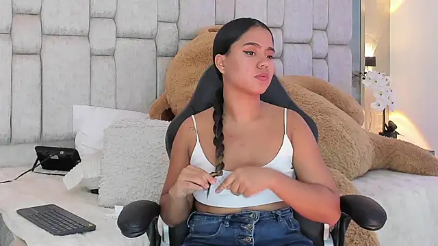 Marilyn-Cooper online show from February 23, 7:33 am