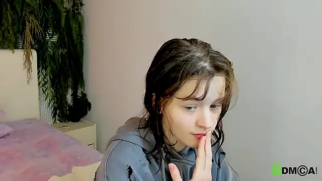 Alina Mills online show from November 26, 11:00 am