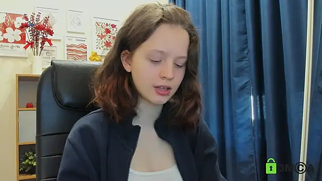 Alina Mills online show from April 23, 8:13 am