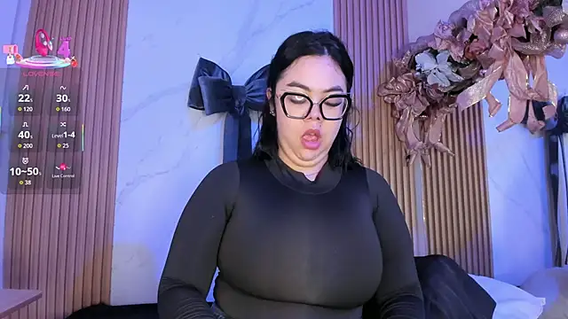 juicy led  online show from December 22, 11:07 am