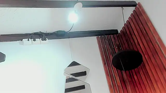 Makonneen online show from January 9, 11:45 pm