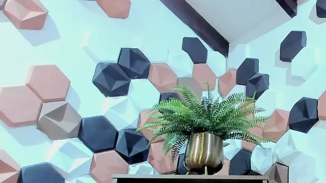 Makonneen online show from February 4, 7:29 am