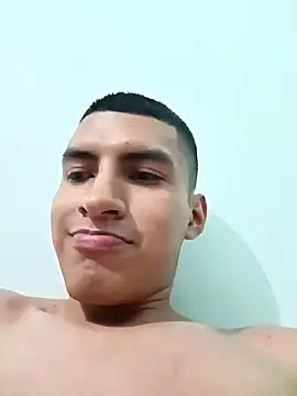 Rogersmit2 online show from December 20, 3:14 am