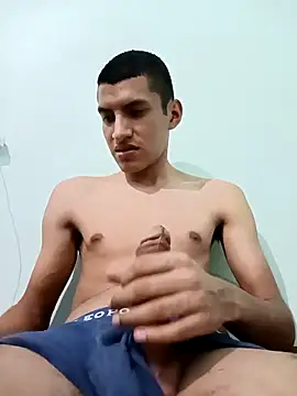 Rogersmit2 online show from February 13, 9:49 pm