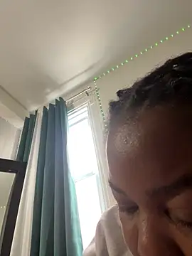 Snapshot of Goddess_Nafeesha chatting on May 24, 5:51 pm Goddess Nafeesha online show from May 24, 5:51 pm