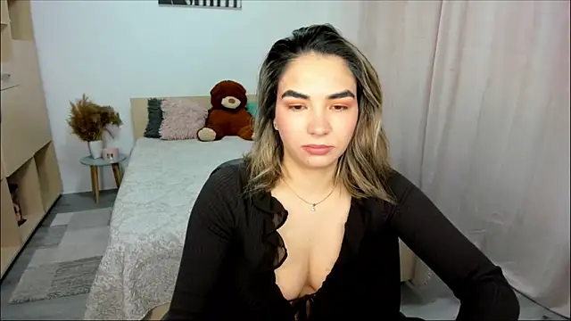 Alexa Dolly12 online show from March 27, 6:30 am