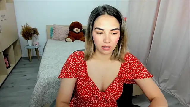 Snapshot of Alexa_Dolly12 chatting on June 18, 6:35 am Alexa Dolly12 online show from June 18, 6:35 am
