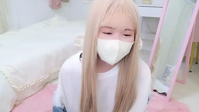 Sayuringo  online show from March 11, 2:29 pm